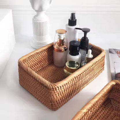 Cesta de Mimbre Tejida a Mano